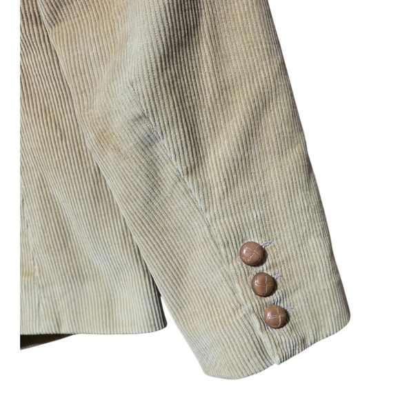 Vintage Classic Tan Corduroy Blazer - Picture 4 of 7